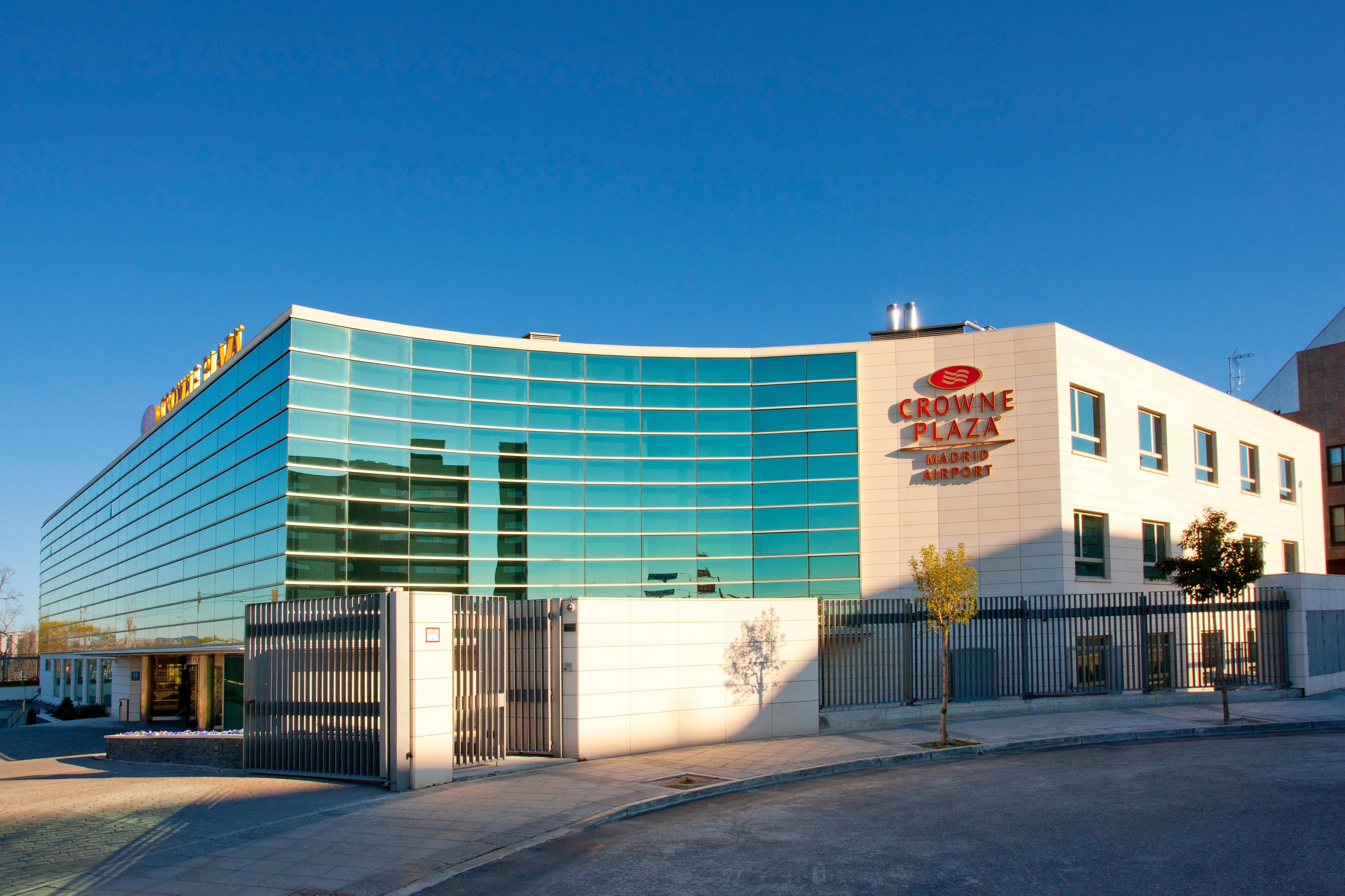 Hotel Crowne Plaza Madrid Airport Dış mekan fotoğraf